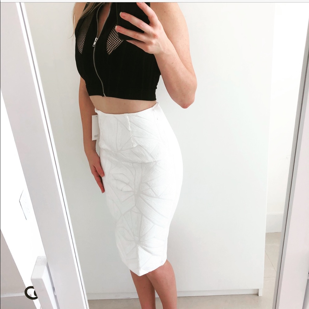NWT Tobi white stretchy sequin midi pencil skirt - Picture 1 of 7
